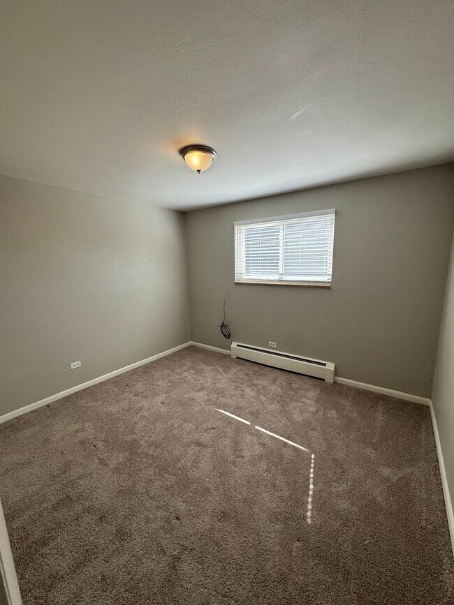 Building Photo - Charming One Bedroom One Bathroom available in Littleton!