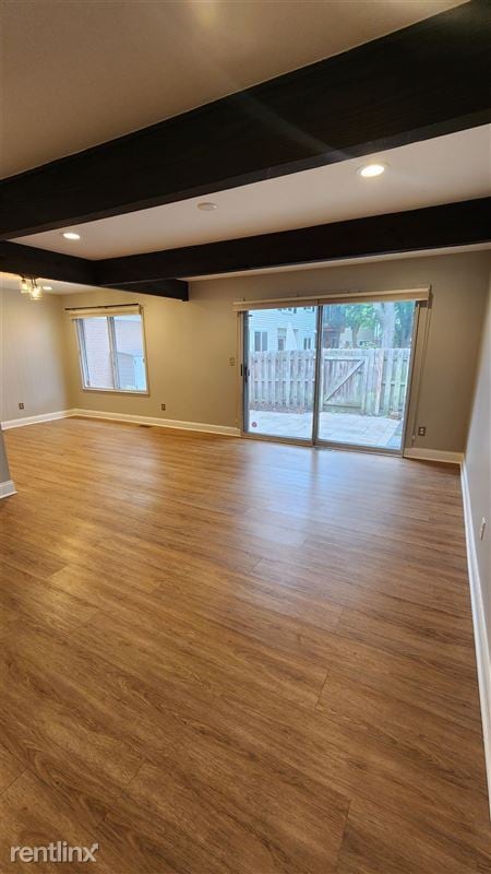 Building Photo - 3613 Burbank Dr