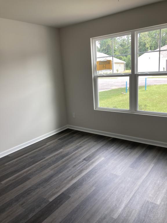 Building Photo - 129 Kings Acre Ct