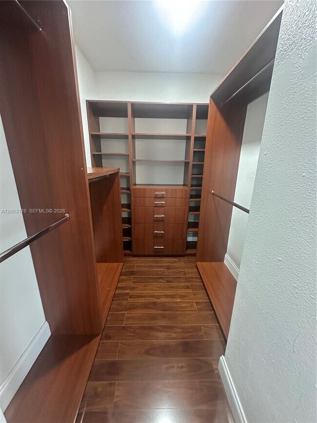 Building Photo - 15981 SW 54th Terrace