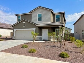 Building Photo - Home in Litchfield Park at Canyon Views! 5bd 3ba! Mountain Views!