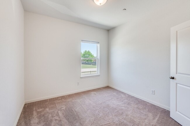 Building Photo - Brand New 3 bd / 2.5 ba Townhouse in Mansf...