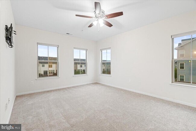 Building Photo - 6501 Walcott Ln
