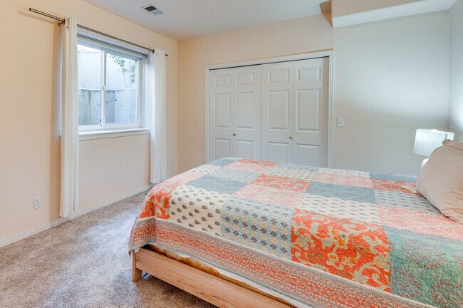 Building Photo - 2959 Sonata Bay Ct