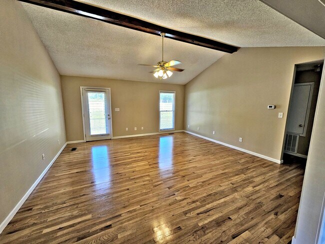 Building Photo - HOUSE FOR RENT - 4BR - Harvest