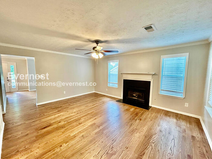 Building Photo - 655 S Preston Ct