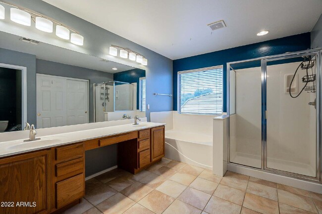 Building Photo - 13241 W Jacobson Dr