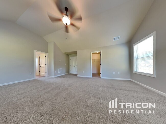 Building Photo - 142 Massey Ln