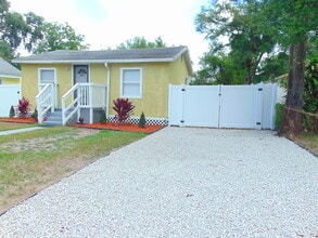 Building Photo - 4214 E Palifox St