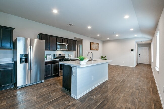 Building Photo - 2407 Poplar Copse Ct