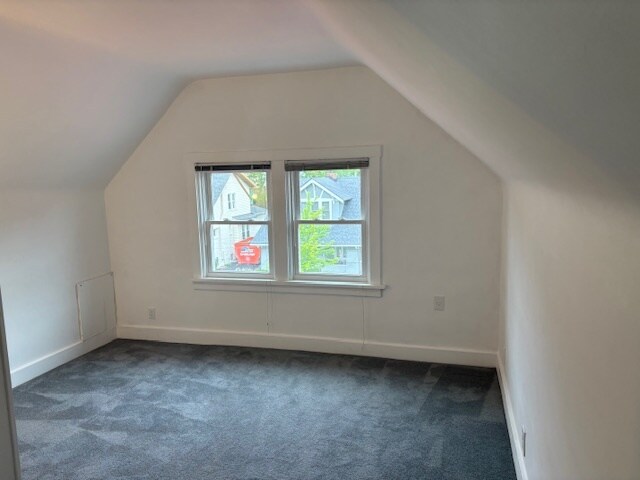 Building Photo - 2887 Romana Pl