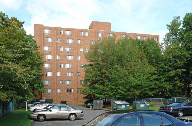 Primary Photo - Marshall Apartments