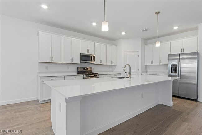 Building Photo - 20989 Napa Lp
