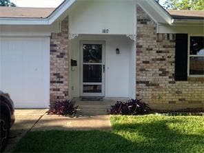 Building Photo - 1617 Kingston Dr