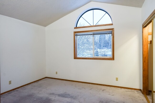 Building Photo - Two Story home with Finished basement- Hayden