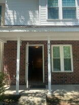 Building Photo - 8133 Shadow Oak Dr