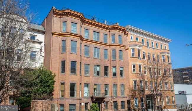 Building Photo - 1417 Chapin St NW