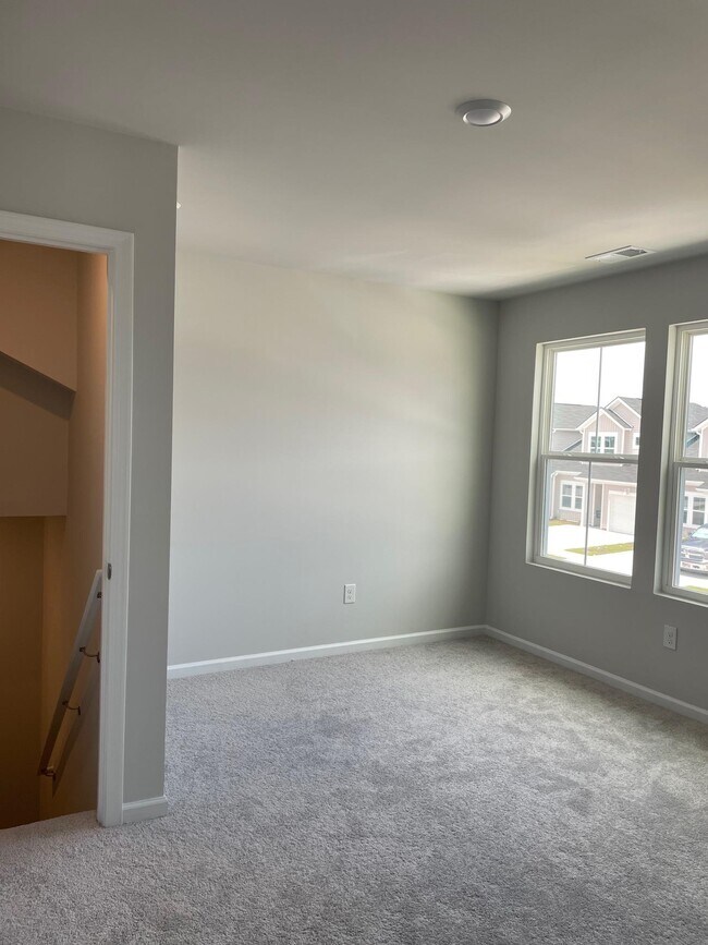 Building Photo - 125 Prather Park Dr