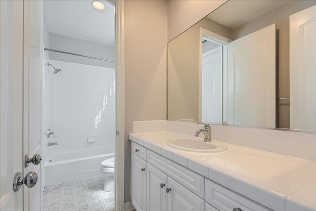 Building Photo - Gorgeous 4 Bd/4.5 Ba + Loft Home in 4S Ranch!!!