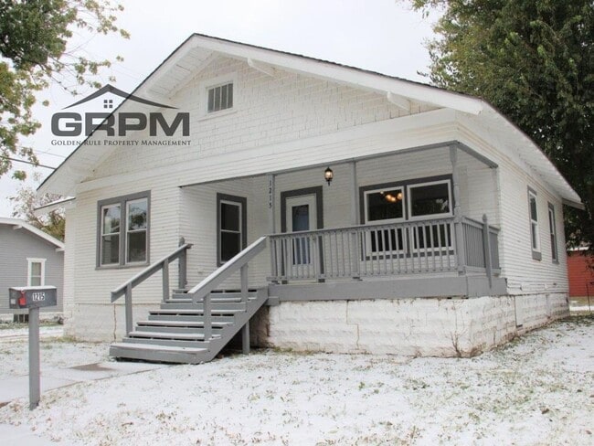 Primary Photo - 2 Bedroom 1 Bath Home