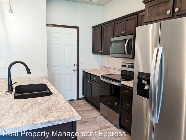 Building Photo - 3 br, 2.5 bath House - 4600 E Whisper Ridg...
