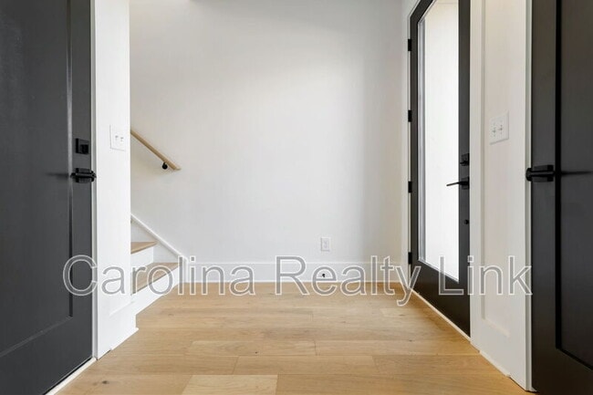 Building Photo - 3521 Avalon Ave