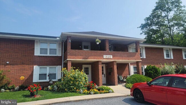 Building Photo - 1503 Blue Mountain Pkwy