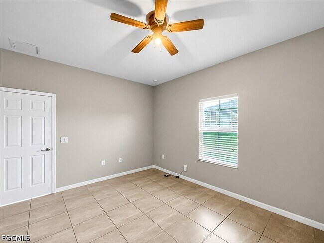 Building Photo - 1322 Trafalgar Pkwy
