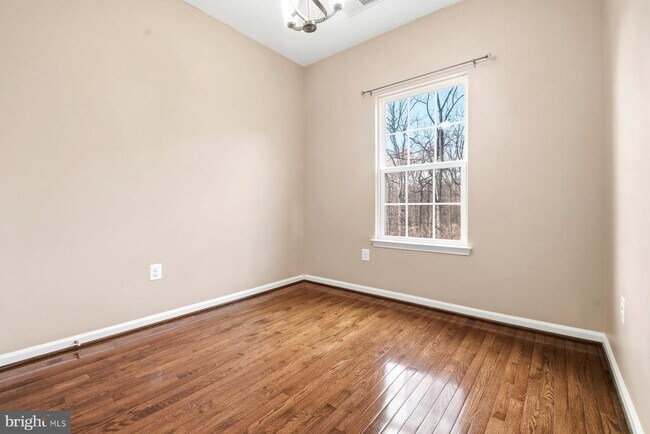 Building Photo - 7855 Port Capital Dr