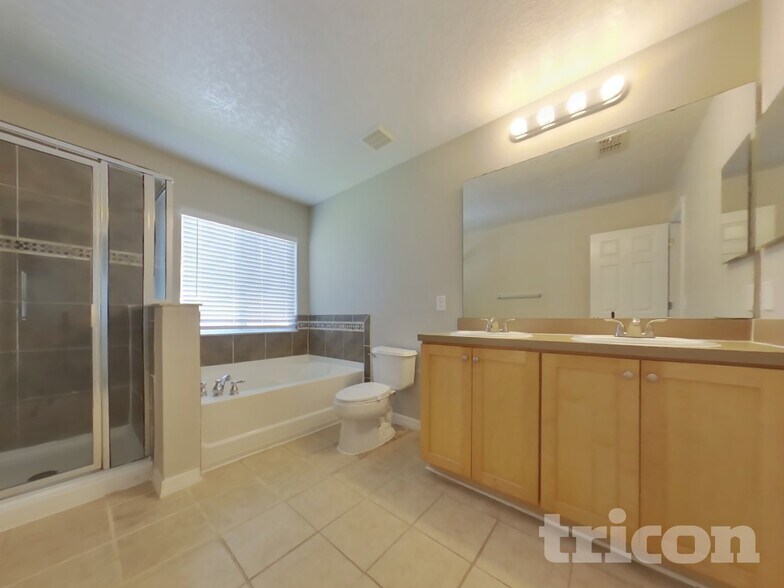 Building Photo - 321 Black Springs Ln