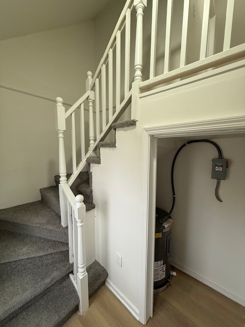 Building Photo - 356 Vine St