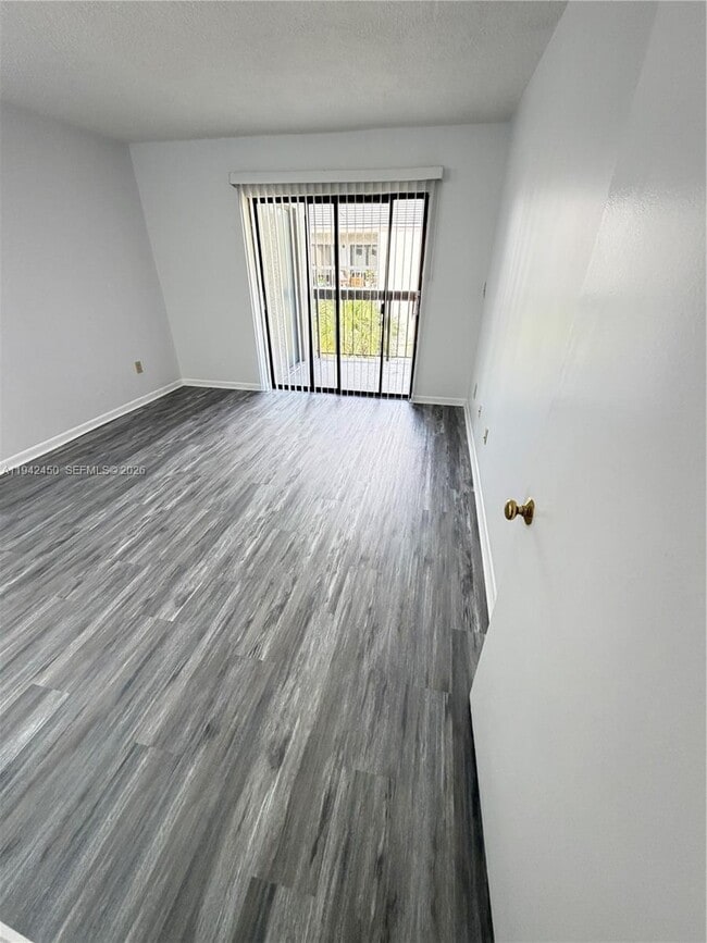 Building Photo - 8810 SW 132nd Pl