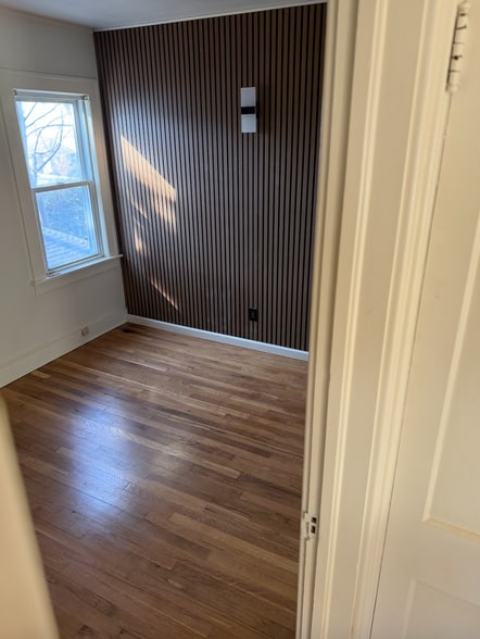 Building Photo - 29 Laurel Ave