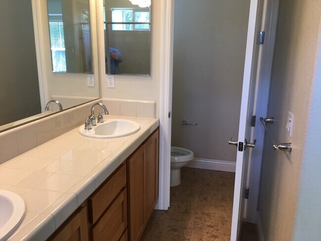 Building Photo - 4346 Streamside Dr