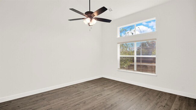 Building Photo - 641 Fort Thomas Pl