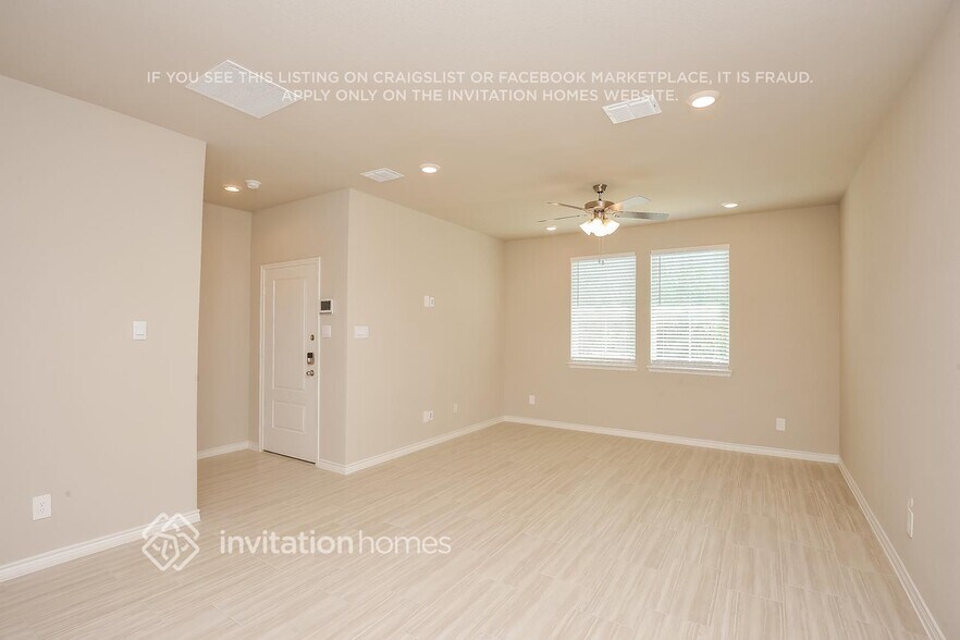 Building Photo - 7163 Blue Jay Way