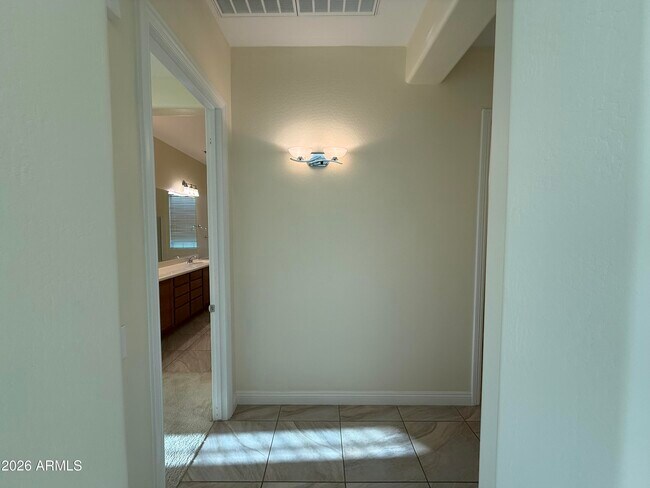 Building Photo - 3320 S Waterfront Dr