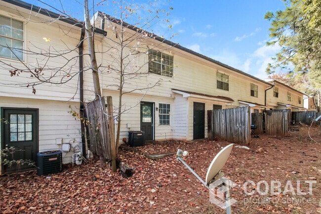 Building Photo - 3515 Creekview Pl