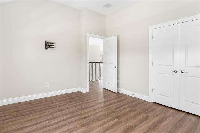 Building Photo - 12261 Hesse Dr