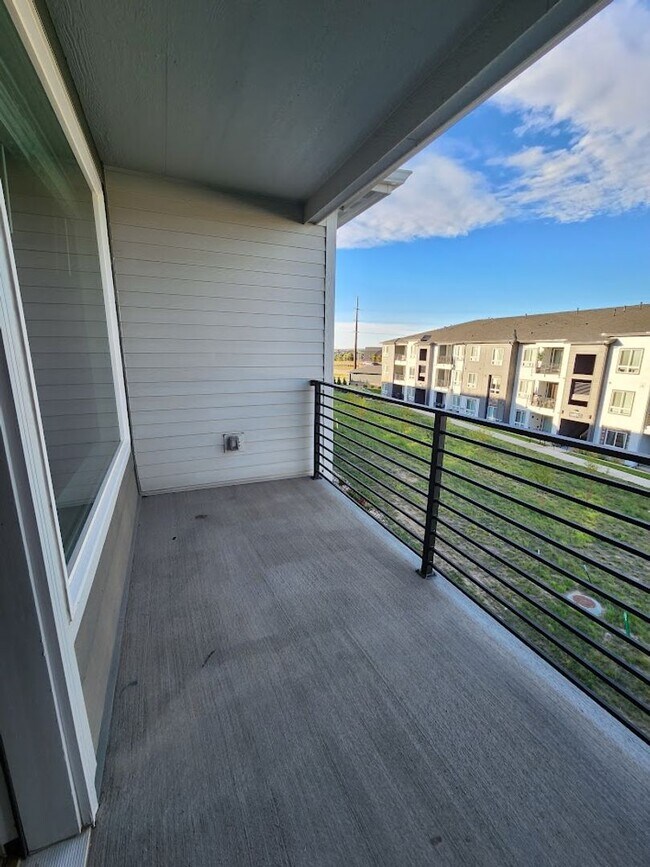 Building Photo - 9570 Accord Ln