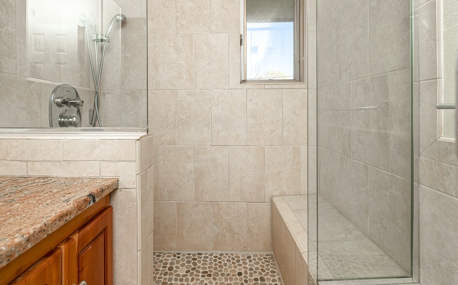 Building Photo - 565 Jack Pine Ct