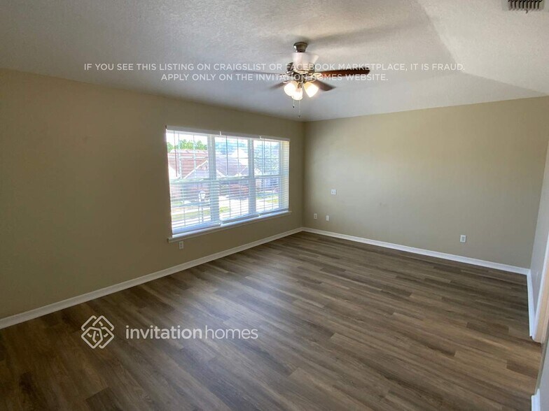 Building Photo - 900 Beresford Way