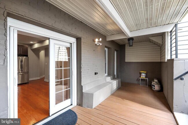 Building Photo - 2616 Garfield St NW