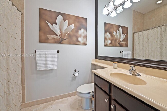 Building Photo - 8186 Fiera Ridge Dr