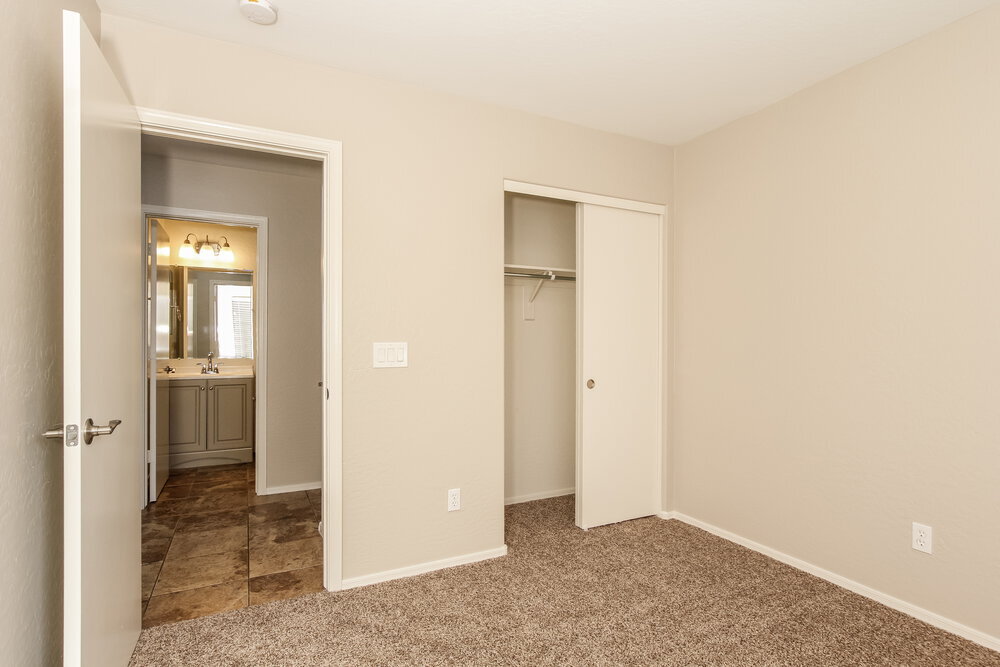 Building Photo - 16245 W Calavar Rd