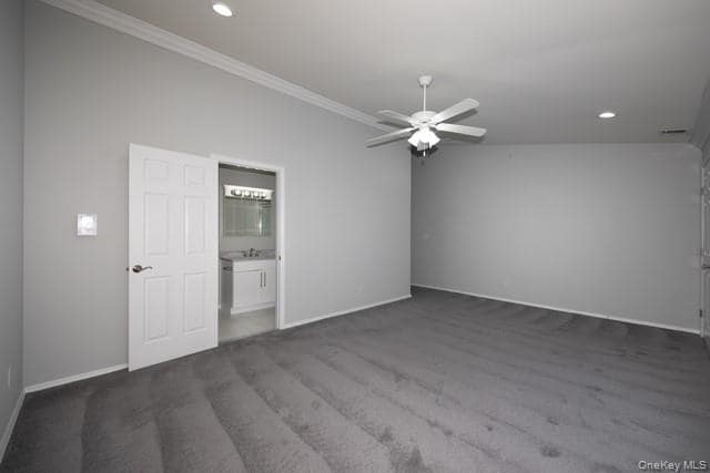 Building Photo - 238 Village Green Dr