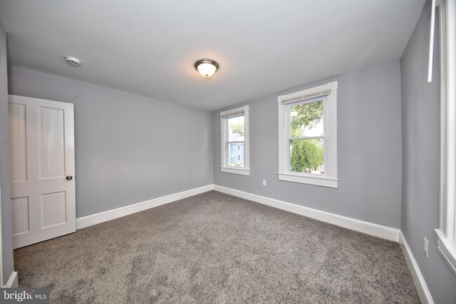 Building Photo - 655 Bourbon St