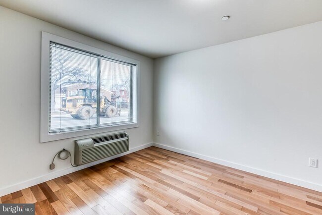 Building Photo - 4122 Haverford Ave