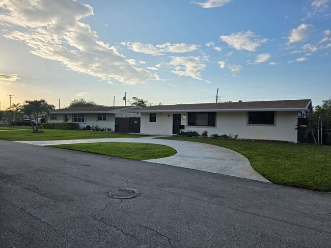 Building Photo - 7921 NW 12th St