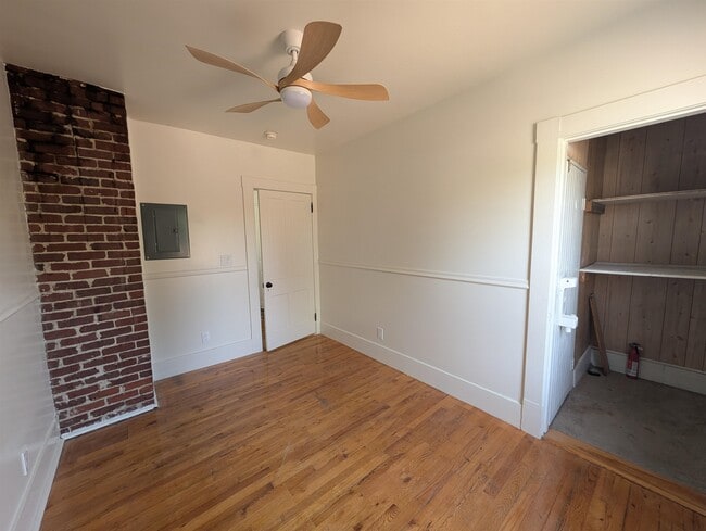 Building Photo - 180 Highland St
